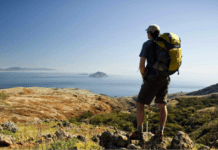 Ini 4 Jenis Barang Bawaan yang Wajib Dibawa Saat Mendaki Gunung