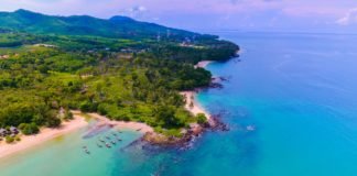 Ini Dia 4 Pantai Terindah Di Dunia yang Akan Memanjakan Matamu MAYA BAY, KOH PHI PHI, THAILAND