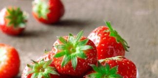 Manfaat Buah Stroberi Untuk Tubuh, Rugi Kalau Gak Baca! manfaar stroberi untuk tubuh