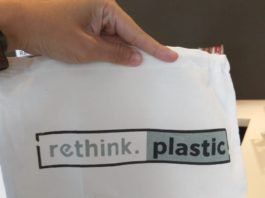 rethink plastic kit bag