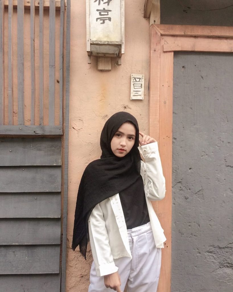  Style  Hijab  Simple Casual  dan Tetap Fashionable