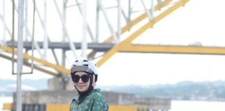 OOTD Sepedaan Hijab Simple dan Fashionable ootd sepedaan hijab