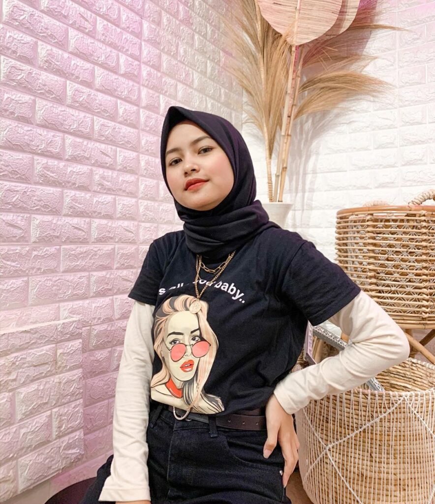 OOTD Hijab Manset Ala Selebgram, Cocok Untuk Style Harian Kamu