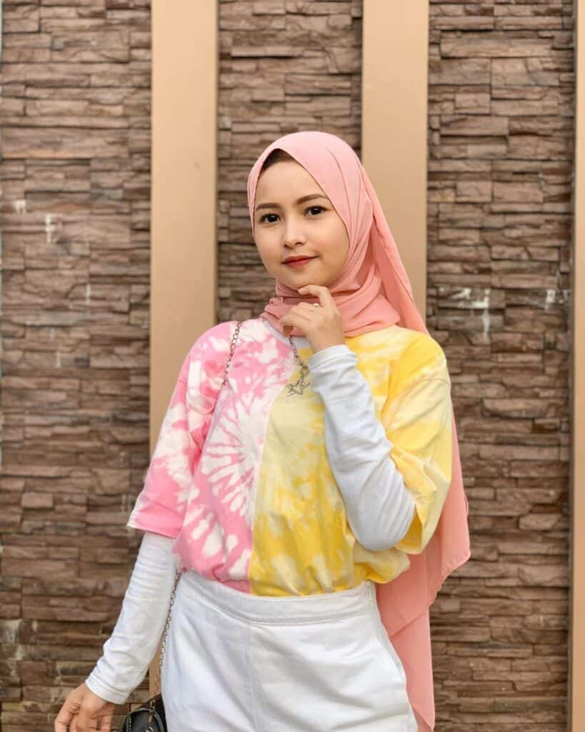 OOTD Hijab Manset Ala Selebgram, Cocok Untuk Style Harian Kamu