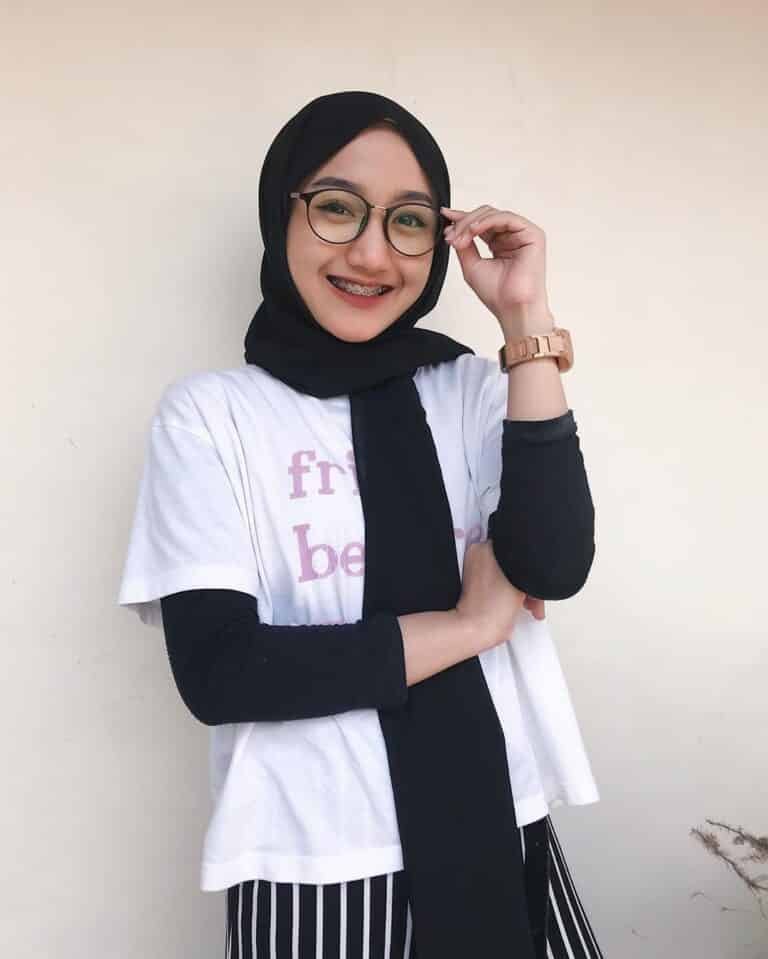 OOTD Hijab Manset Ala Selebgram, Cocok Untuk Style Harian Kamu