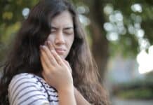 Penyebab Benjolan di Gusi dan Tips Cara Merawat Kesehatan Gusi Penyebab Benjolan di Gusi