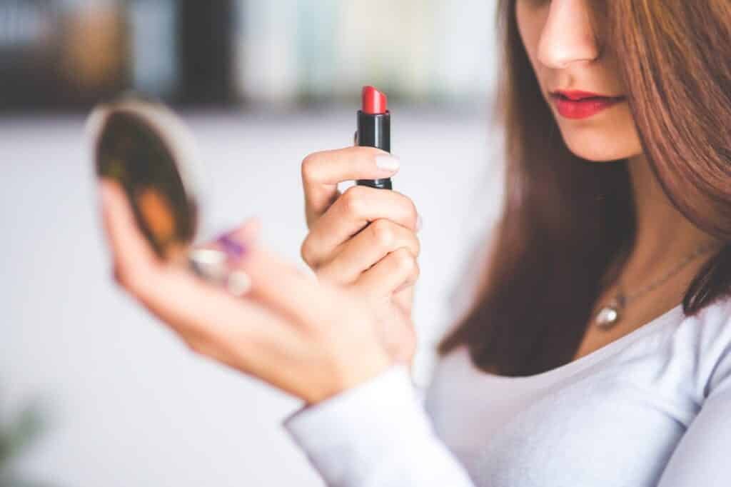 Tips Memilih Lipstik Implora yang Cocok