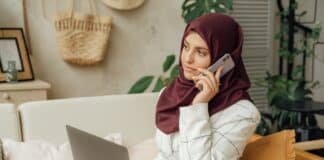 8 OOTD Hijab Kemeja yang Kekinian dan Mudah Ditiru ootd hijab kemeja