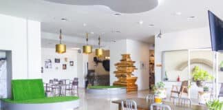 POP! HOTEL KELAPA GADING, Luncurkan Lobi Ikonik The Hangout lobi the hangout pop! hotel kelapa gading