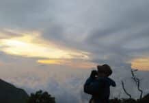 Mendaki Gunung Saat Puasa? Siapa Takut, Simak Tipsnya Yuk! mendaki gunung saat puasa