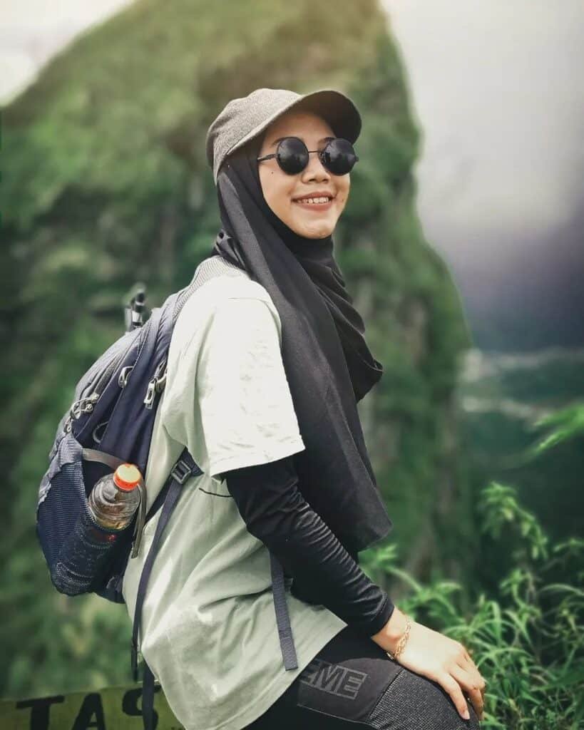 OOTD Hijab Traveler