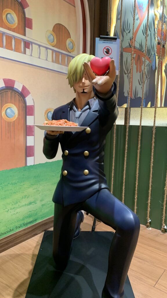 patung sanji di one piece cafe jakarta